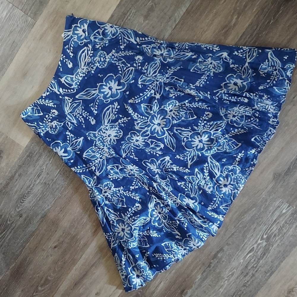 Breezy summer skirt by Jones New York - size 6